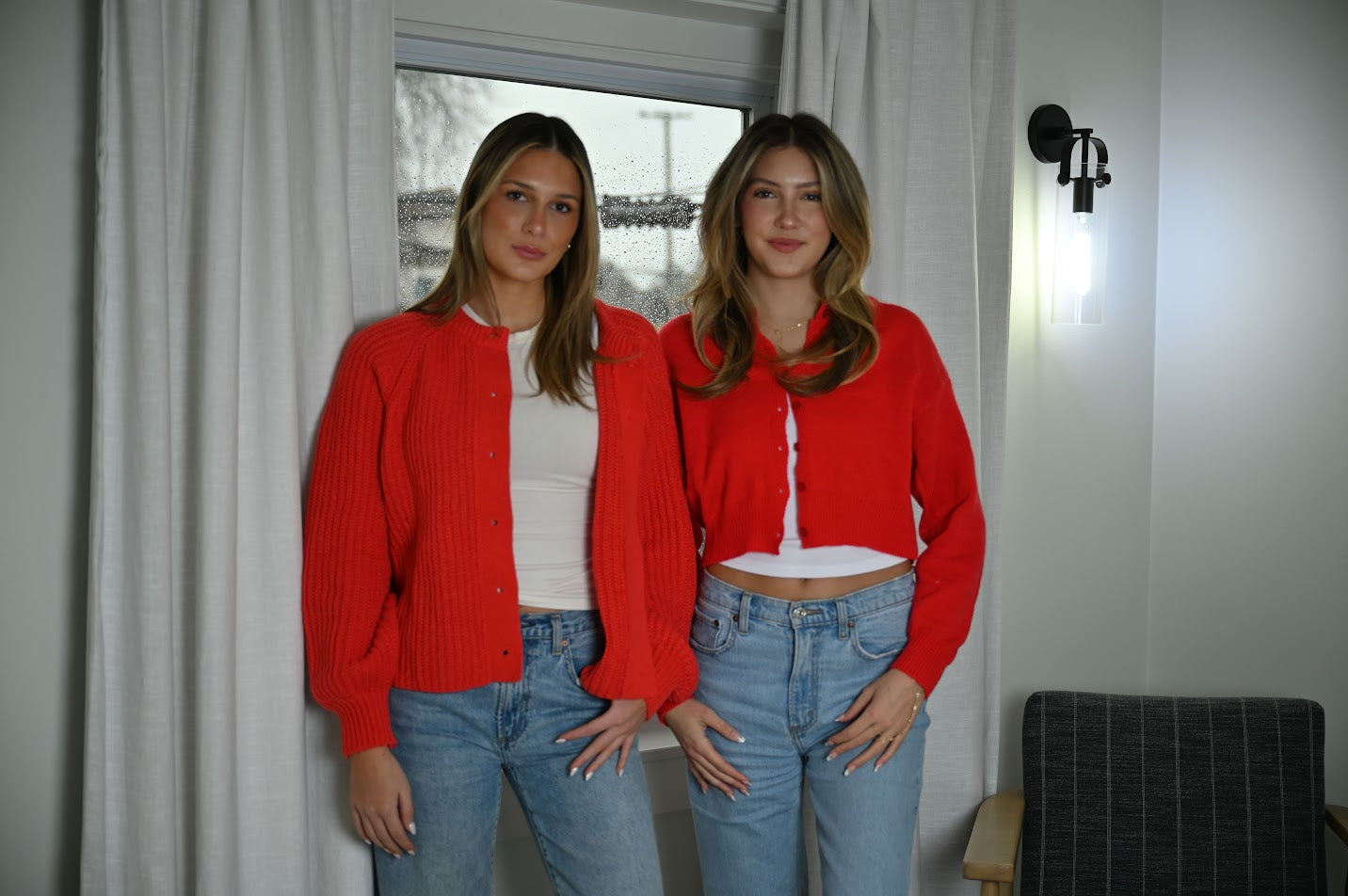 Lila Cardigan- Red
