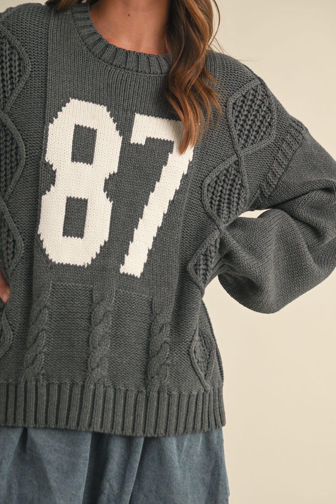 "87" Sweater