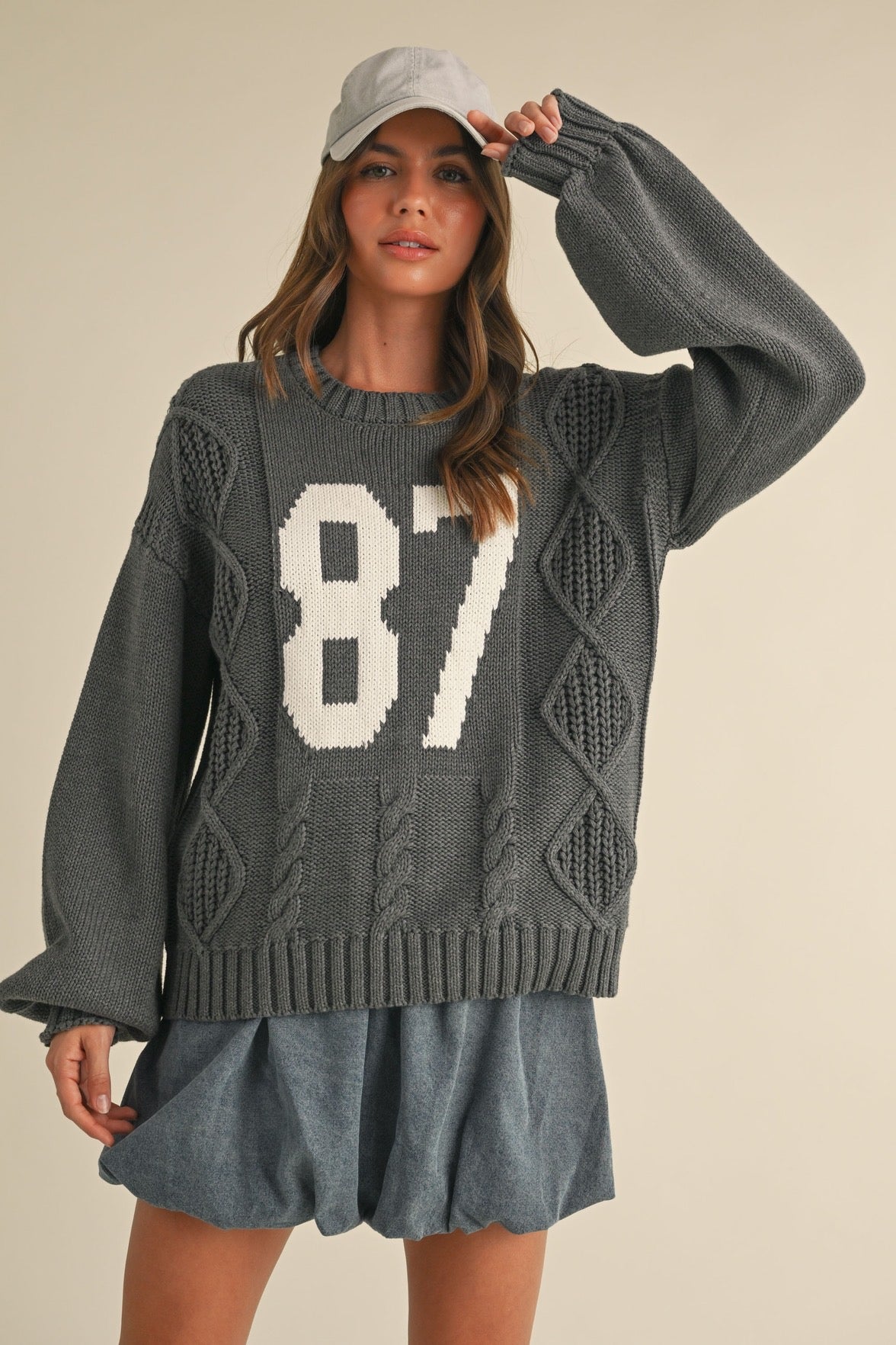 "87" Sweater