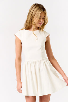 Minute Dress - White