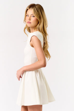 Minute Dress - White